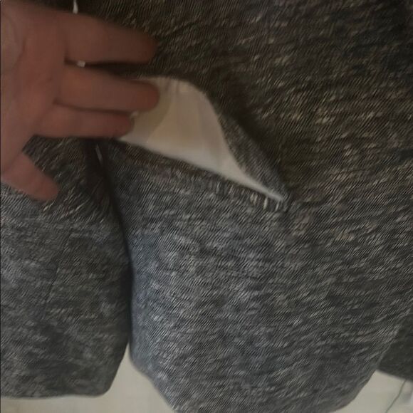 DKNY Size 10 Women's Gray Blazer   E - Picture 4 of 9